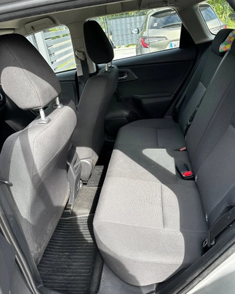 Toyota Auris cena 56000 przebieg: 117000, rok produkcji 2018 z Toruń małe 92